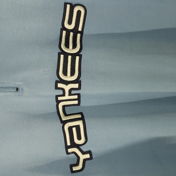 Nike Light Blue Yankees Half-Zip Pullover - Picture 6 of 11